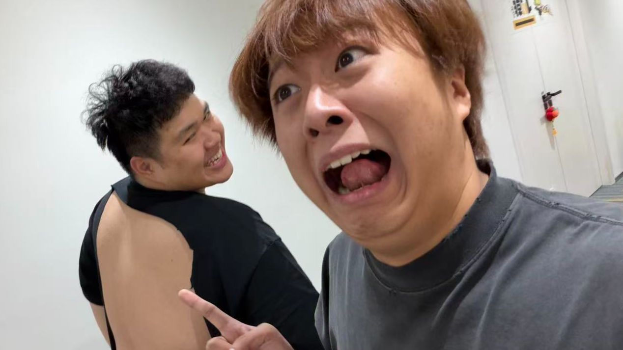 不该奖励他的……