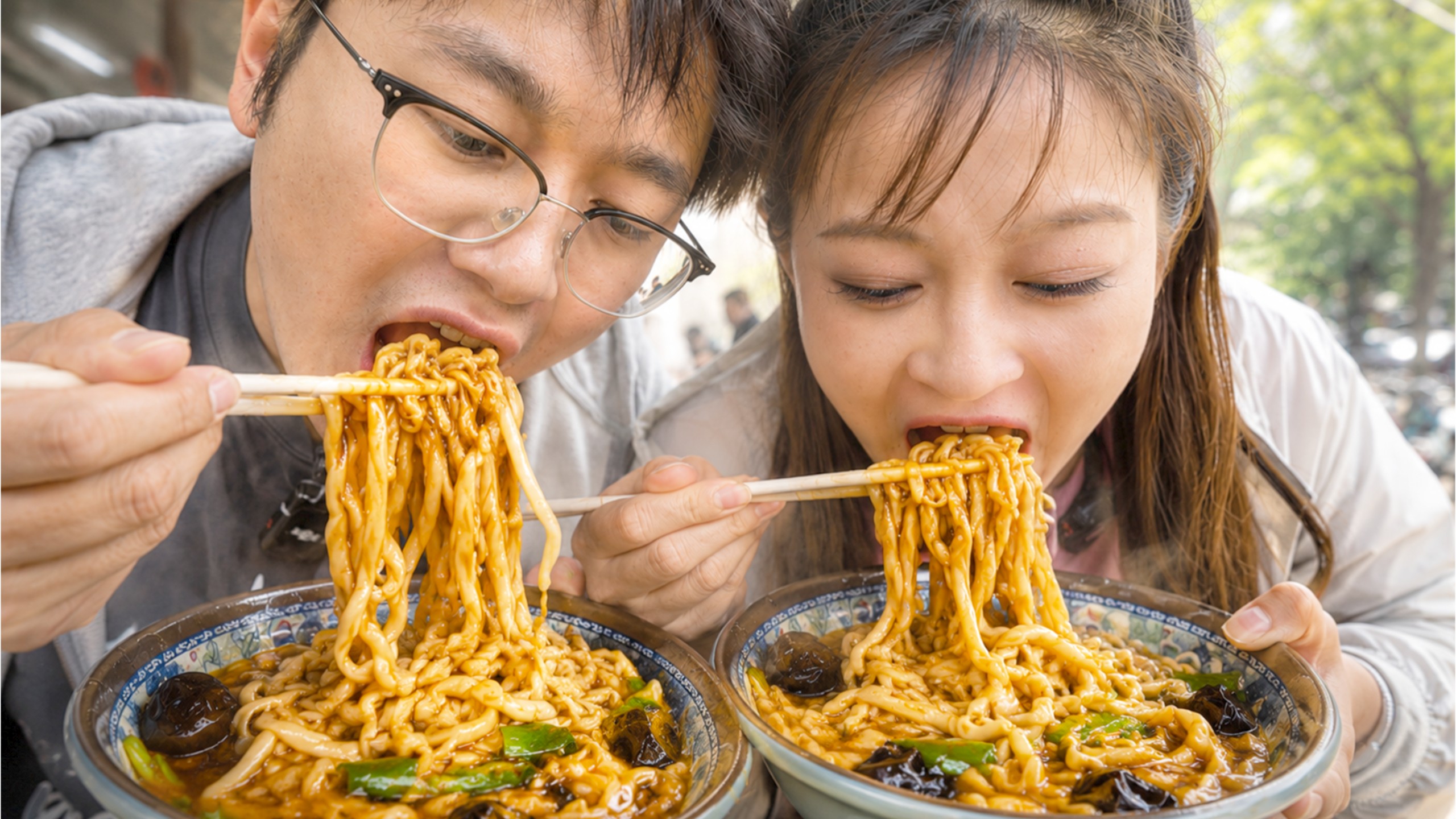 来山西之前，你不会知道10块钱的面能有多夯...