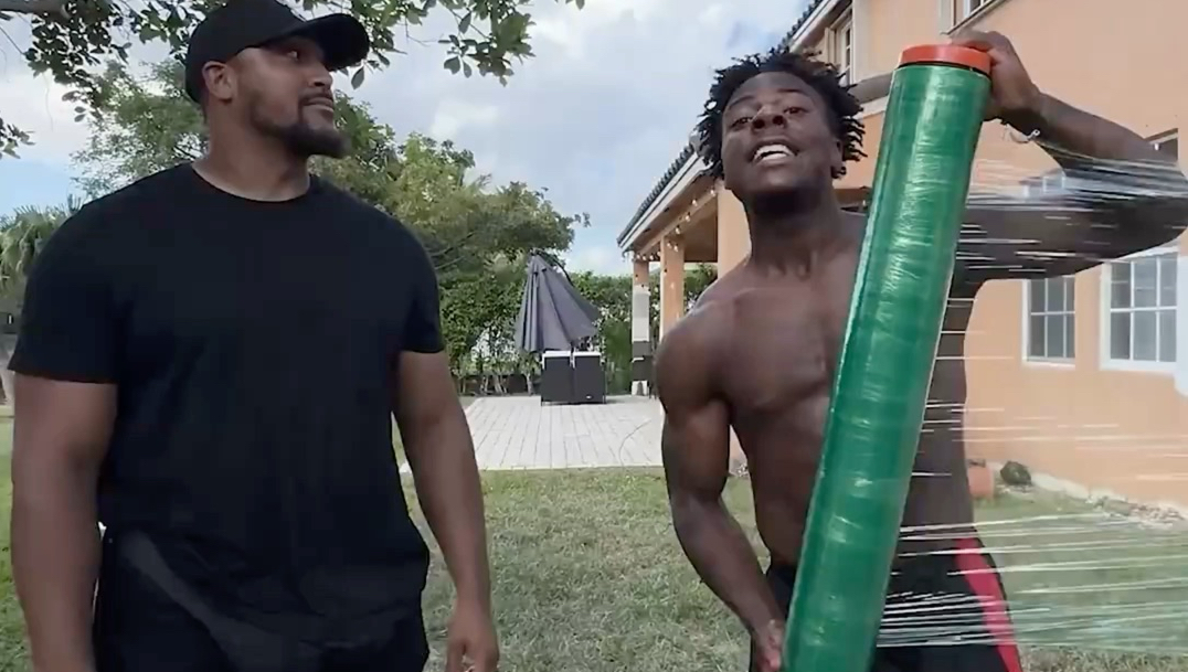 要用多少卷胶带才能困住一个Speed?🩹🤔